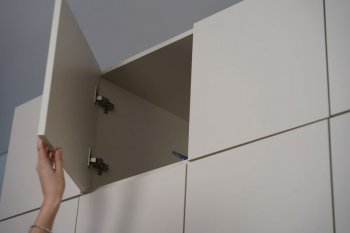 Шкаф 1200 мм Пальма с антресолью, Сатин (ДСВ) в Серове - serov.mebel-e96.ru